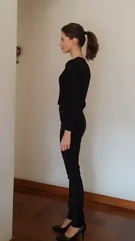 Sem bundão kkk #corpodemodelo #magrinhas #modelo #magraderuim #antesedepois 