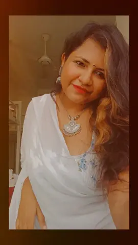 #simplegirlwithasimpledreams #livingmybestlife💞 #livingmyfairytale #WheneverWherever #lovingmyself #saree #desi 