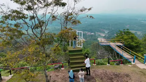 Drone video at gunung dago Parung panjang  #fyp #parungpanjang #wisatagunungdagoparungpanjang #drone #dronevideo  #CapCut 