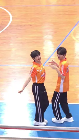 เต้นได้น่ารักมาก เซ็กซี่สุดๆ .............. #NuNew #nampingster #CvittMorninglympicxซีนุนิว 