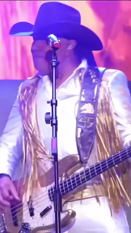 “Esa mujer”❤️#grupobronco #alexbroncudo #broncoesbronco #broncotour45 #fansdegrupobronco #grupobronco🐎 #grupobroncooficial #esamujer #esamujerbronco #esamujerbronco🎵💃🎼😍❤️ #grupobronco🐴💙 #mexico🇲🇽 #mexico #parati #viral #fypage #lupeesparza #lupeesparzabronco #lupeesparzaelverdaderobronco #guadalupeesparza 