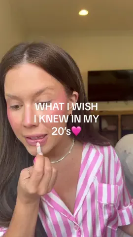 Lets start a thread✨if youre in youre 20’s what advice do you need and if youre in your 30’s leave advice back🥹💕🎉#momoffour #motherhood #MomsofTikTok #30yearsold #20yearsold #trending #advice 