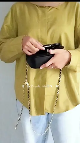 Yang suka tas kecil tapi tetep muat hp,yuk cekout✨🌷 #tas #taswanita #taswanitamurah #taswanitaselempang #taswanitatiktokshop #taswanitaimport #taswanitakekinian #tasselempang #tasselempangwanita #tasserut #tastalirantai #tasrantaiselempang #tastaliserut #fyp 