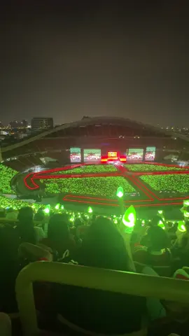 ยอมรับใจ อากาเซ่จริงๆ สวยจนไม่รุ้จะสวยยังงัย นกเขียว ✅✅✅💚💚💚🦜🦜🦜#แบมแบมgot7 #ราชมังคลาฯ #Area52 #อากาเซ่ #อย่าปิดการมองเห็น #ฟีดดดシ #fypシ゚viral #Bam #got7💚 #bambamencorearea52inbkk #bambam_tour_area52 #bambamarea52inbkk #got7forever💚 #น่ารักไม่ไหว #สนุกมาก #แบมแบมราชมัง 