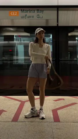 Circle line girlie taking her @Nike Zoom Vomero 5 for a week of train fits #teamnike  Find them on Nike.com or Nike App. #outfitinspo #howistyle #outfits 