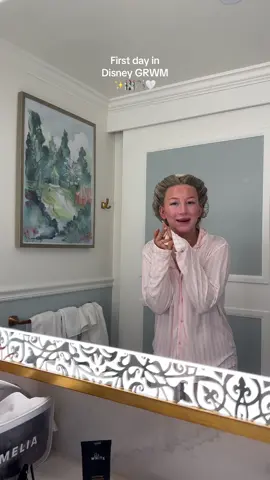 GRWM for our first day in disney ✨🏰🏹🤍 #grwm #makeup #disneyworld 