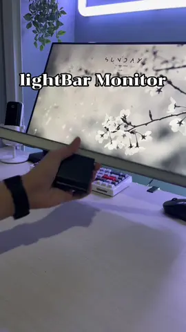 ตอบกลับ @เจี๊ยกๆ เป็นของชิ้นแรกที่ผมจัดมาตกแต่งโต๊ะคอม ควรมีจริงๆ 🤑 #light #lightbar #monitor #desksetup #จัดโต๊ะคอม #clean #CleanTok #pc #pcgaming #techtok #gaming #foryou 