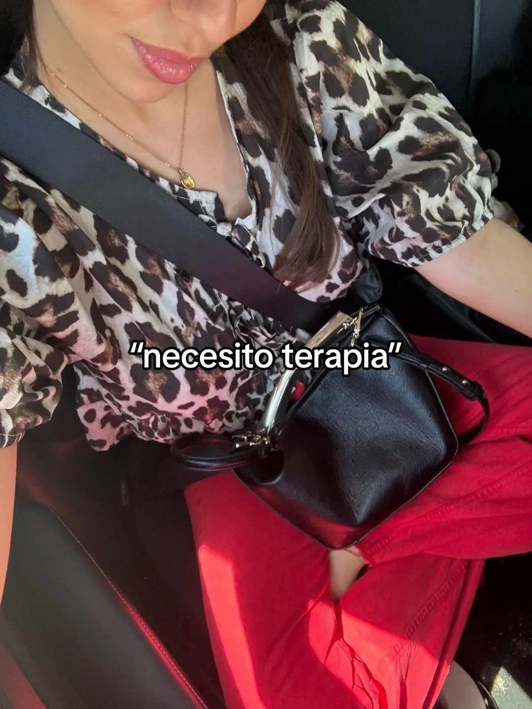 se lo he visto una chica en mi para ti que no me sale su usuario para mencionarla❣️
