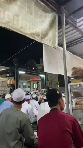 Asa titik banyu mata malam ini dapatnya syair, kd sadar lagi apa yg di ucap akan muntung ni dapatnya🥺 #sekumpul #sekumpulmartapura #martapura #kalsel #berkatgurukita 