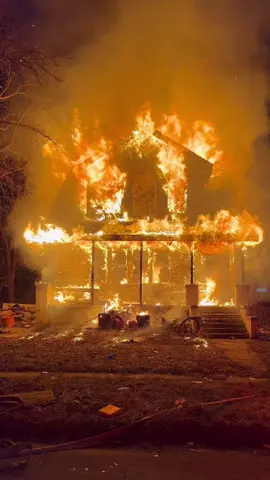 Water on fire #firedepartment #firefighter #fire #fireman #viral #fireinhouse #911 