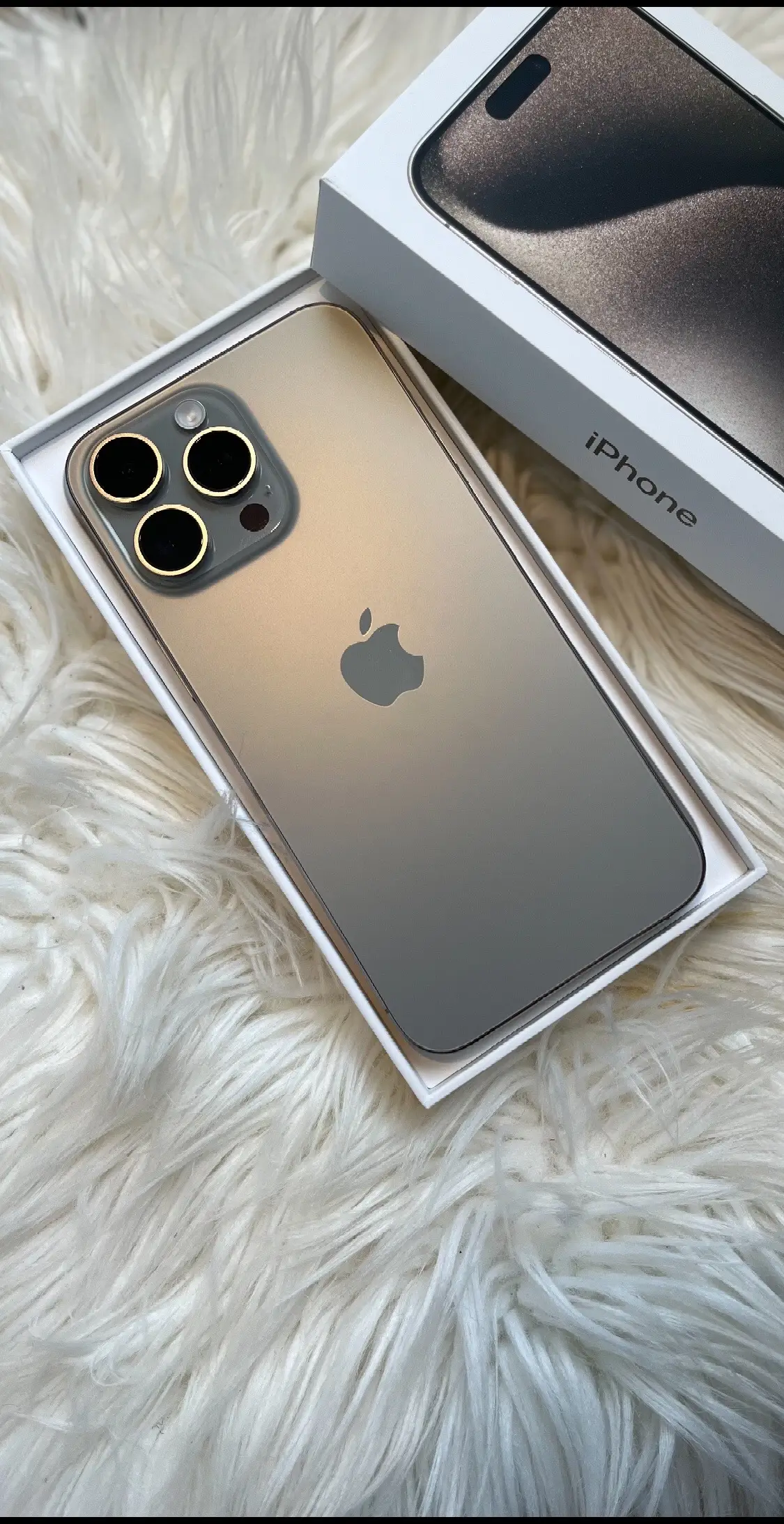 #ايفون15 #ايفون15_برو_ماكس_لون_تيتانيوم 