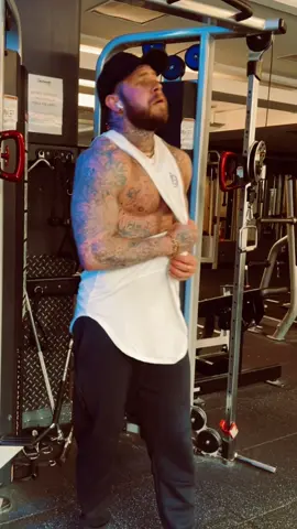 Progress takes time, keep working the results will come and it’ll all be worth it 👌 i desperately need a sunbed 😂🤷‍♂️ #gym #fyp #motivation #GymTok #Fitness #summeriscoming 
