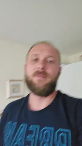 Deci, castile astea is dementiale!!!  Astia de la Baseus fac casti bune nu gluma. 😁😁 #casti #romaniinanglia #romaniinuk #angliaromania🇬🇧🇷🇴🔝🔝 #anglia🇬🇧 #anglia🇬🇧 