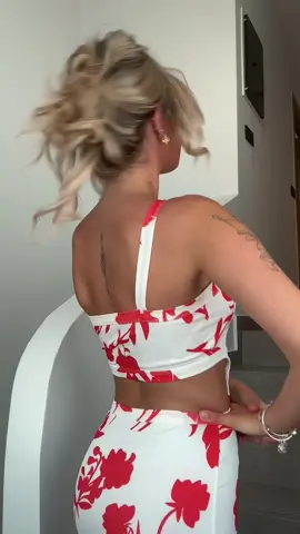 life is short the world is wide… i wanna make some memories 