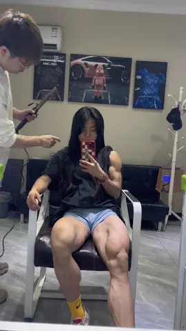 gwl20180728 #fypage #girlswithmuscle #fyp #foryou #quads 