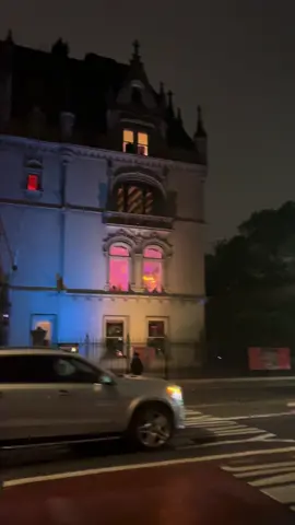 To be apart of NYC’s Upper East Side Socialites… #gossipgirlhere #xoxogossipgirl #nyc #uppereastsidenyc 