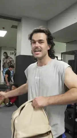 Soarring con @peldanyos ❤️‍🔥 va a llegar a la velada hecho un toro🥷🏼