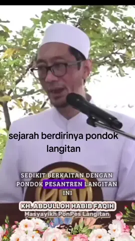 Mugi syaikhina Abdullah Habib Langitan tansyah pinaringan sehat wal afiyah.Amiin Semasa saya masih sekolah di langitan MTS AL falahiyah langitan beliau lah yg menjadi kepala MTS Nya..beliau teduh lemah lembut..luar biasa...mugi kawulo keluberan barokahipun poro masyayih Langitan..🤲 @Kang Adie 