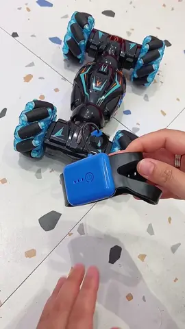 Gesture Sensing RC Stunt Car, 360° Transform Off Road Toy - LED Lights, Easy Control, Fun for Kids & Adults
 #RemoteControlCar #StuntCar #RCtoys #GestureControl #offroad 