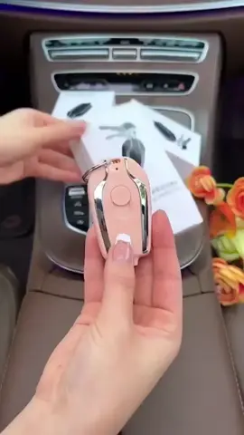 Mini Keychain Emergency Power Bank Small and exquisite, it can be charged at any time. Let your phone never lose power!