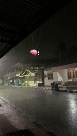 terlihat tenang namun pikiran pikiran... Apa pikiran kalian saat ini? #berisik#fypage #fypgakni #masukberanda #masukberandafyp #xyzbca #story #sadvibes #storytime #viraltiktok #malam #fypgakni #morowaliutarasulteng 