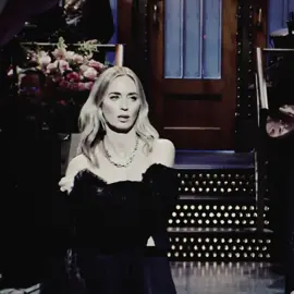 I WANT EMILY TO HIT ME WITH A CHAIR TOO #emilyblunt #ryangosling #thefallguy #fyp #foryou #viral 