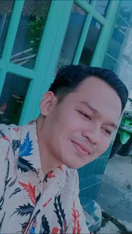 Engga muluk-muluk, cuma pengen dapet jodoh yang mau berjuang dan berkorban bersama - sama, simple 🤏