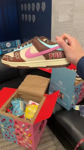 Quick little haul…. Wow… im speechless. @Trü Frü really is the BEST😢 THANK YOU!!! #trufru #uconn #bball #fyp