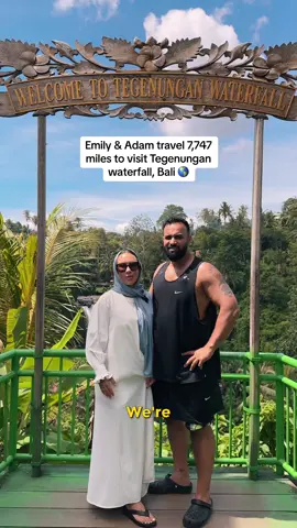 🤯 would you travel half way across the world to see this? 🌊 #fyp #bali #travel
