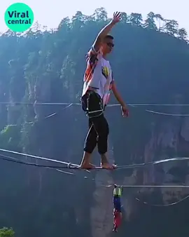 Gutsy Chinese boy performs thrilling tightrope walk hundreds of feet above ground #thrilling #viral #fearthis #walkinginair #ropewalking #abovetheground #feet #milllionsviews #trending #chinnese 