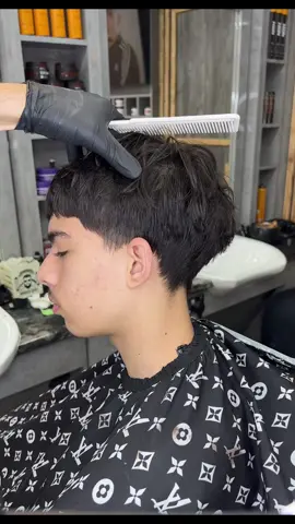 #fyp #haircut #taperfade  #gradiency #bluryfade #wahl #barber #reels #clipper #barber 