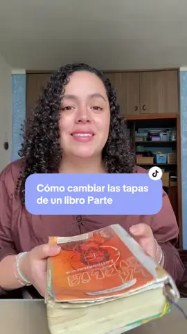 Esta es la parte 1 del tutorial de cómo cambiar las tapas de un libro. Espero se hay entendido la explicación hasta ahí ✨ #encuadernacion #encuadernacionartesanal #tutorial #libro #restauracion