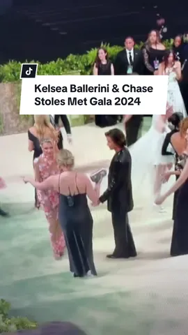@Kelsea Ballerini & @Hichasestokes give me heart palpaltations lol met gala 2024 #metgala2024 #metgala #TikTokFashion #fashion #style #kelseaballerini #chasestokes 