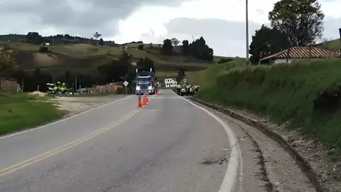 @𝕯𝖆𝖛𝖎𝖉_𝕿𝖗𝖚𝖈𝖐_🇺🇲📸..  #kenwortht800 #otroporquesii🤪 #241🇲🇽 #villapinzon_cundinamarca #lapurpurita💎 