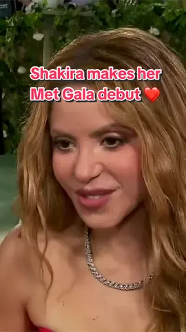 Shakira dishes on (finally!) making her #MetGala debut in Carolina Herrera! ❤️ #shakira #lasmujeresyanolloran #metgala2024 #redcarpet #fashion @Shakira 