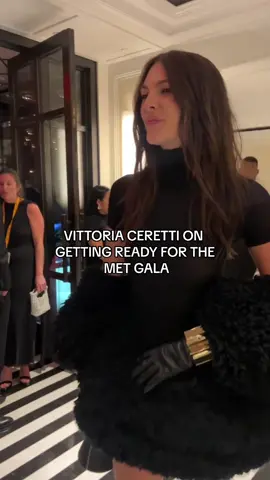 Vittoria is a getting ready type of girlie ✨ #metgala #themarkhotel #vittoriaceretti 