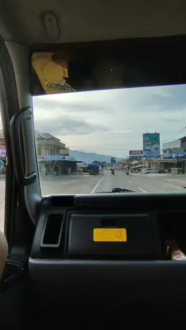 Pesona Sopir kiri 🤣 #drivermudapunyacerita #fyvpシ #padahariini #viralvideo #sopirindonesia #tasikmalaya #garutpride🔥 #jawabarat🥰 #lingkargentongtasik #cantermaniaindonesia 