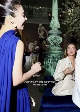 she's such a cutie #jenniekim #skz #straykidsmetgala #metgala2024 #straykids #straykidsmetgala2024 #stayy #straykids #hvjunqin #straykidsfyp #blackpink 