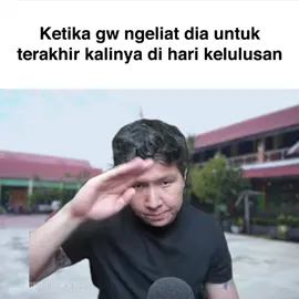 Mau fotbar tapi sadar diri 😥 #windahbasudara #windahtopup 