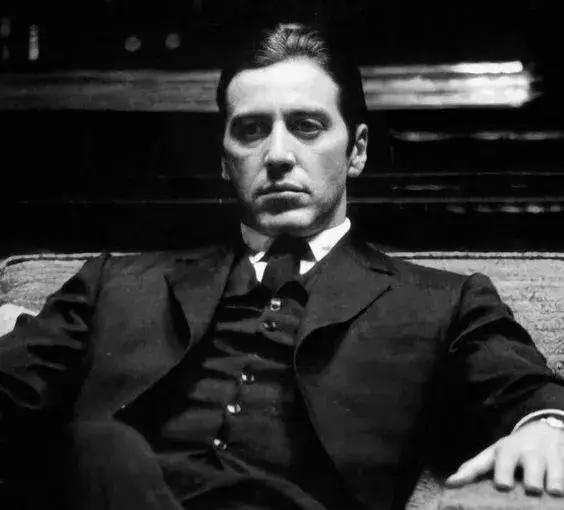 #عبارات #عباراتكم_الفخمه📿📌 #عبارات_جميلة_وقويه😉🖤 #عباراتكم #إقتباسات #أقوال #حكم #حكمة_اليوم #قوة #تحدي #تحفيز #مال #مافيا #توماس_شيلبي #ظلام #جوكر  #power #motivation #powerkapunch #challenge #money #mafia #tomasshelby #dark #joker #wolf  #fypシ #fypシ゚viral #foryou #foryoupage #viral #explore #views #mohamedkarimkarch 