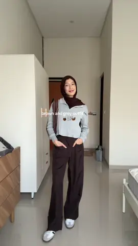 brown and grey outfit🩶🤎 ternyata cucoook bgt dipaduin, love it! #brownoutfit #greyoutfit #outfitideas #outfitinspo ##ootdhijab #ootdhijabstyle #outfithijab #outfithijabstyle 