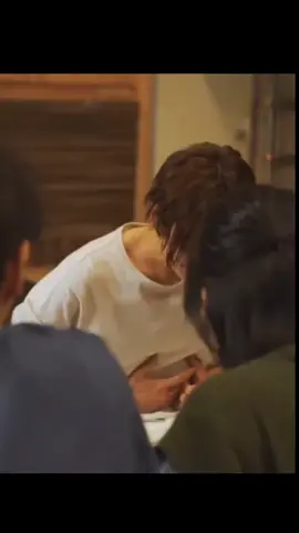 ゆせくん誕生日にいくつかの動画作ってたんですが、やっぱり不具合多くてボツになりました💦 過去の動画見てたら、久しぶりにこの動画見つけて、何回見ても笑えるんやけど😂 当時、演技がほぼ初心者のゆせくんに、エチュードをさせる事で、演技の勉強にもなったのかな〜とか思ったり😊舞台とドラマの演技は違うと思うけど、設定も面白くて、とても好きな動画です🙌 #八木勇征#エチュード #美しい彼 #mybeautifulman 