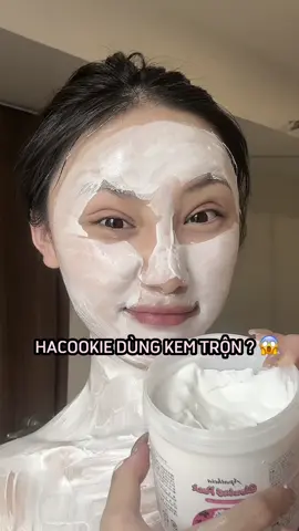 HÀ COOKIE DÙNG KEM TRỘN??? #ApatheiaGlowingPack #UtrangcogaiNhat #Utrang