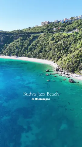 Burdan manzara gerçekten çok farkli. 🏖️ #budva #crnagora #karadağ #montenegro #beachvibes #beach 
