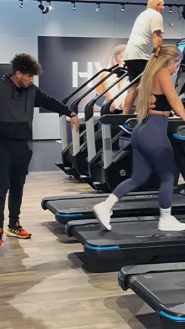 I think she likes me 🤩 whats your best mr sus quote ? 😁 #comedy #fail #workout #mrsus #patrox #gym 