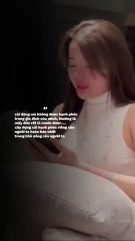 lương duyên biết cách trêu đùa...với những người thiếu thốn tình cảm từ gia đình... #sadstory #sad #maiyeualey #aley #nganlehaihang #sadvibes 