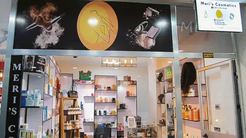 መገናኛ 3M mall 2nd floor #protestantmezmur #ethiopiangirl #ethiopianwomen #beauty #oromotiktok❤️💚❤️ #girlfriend #danaitmekbeb😍 #cosmos #missliy#missleyu #quitgirl 