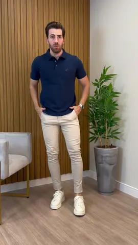 Que tal essa combinação de azul marinho com bege? Se você gostou segue abaixo o guia desses produtos no site: Polo Piquet com Elastano - Cód: 1627872 Calça de Sarja - Cód: 1623426 Acompanhe as novidades através de nosso site. Dúvidas em relação a pedidos e informações através do canal: E-mail: contato@zafina.com.br ☏ WhatsApp (16) 99263-2149. Compre através de nosso site: 🔗www.zafina.com.br (Link clicável na bio). - Parcele em até 12x sem juros. - Enviamos para todo o Brasil. - Frete grátis para SP nas compras acima de R$149,00 e R$199,00 para os demais estados de Sul e Sudeste. - Entrega em até 2 dias úteis para SP após a confirmação do pedido. Aposte em você, se vista com a Zafina! #modamasculina #polo #viral #alfaiataria 