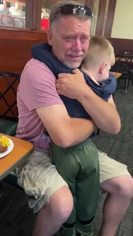 #hug #cutebaby #funnybaby #baby #foryou #kids #grandpa #adorable 