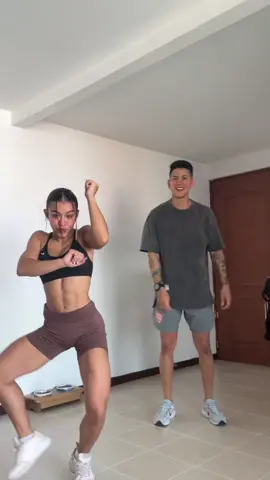 Par de locos que se entienden 😂🤞🏼